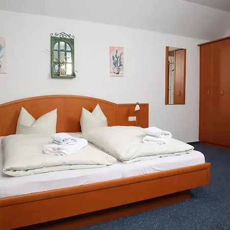 Kuhfelder Hof Отель 3*